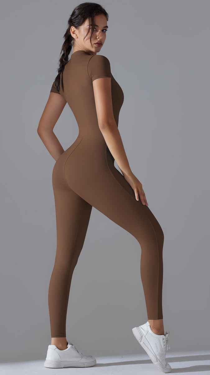 Macacão Zipper Manga Curta