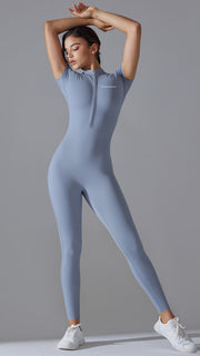 Macacão Zipper Manga Curta