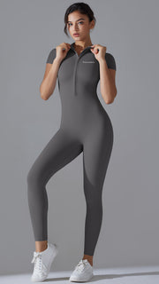 Macacão Zipper Manga Curta