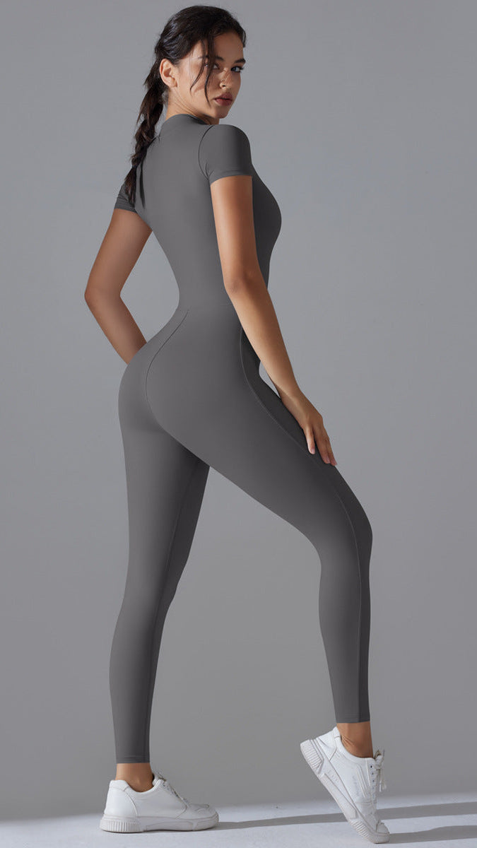 Macacão Zipper Manga Curta